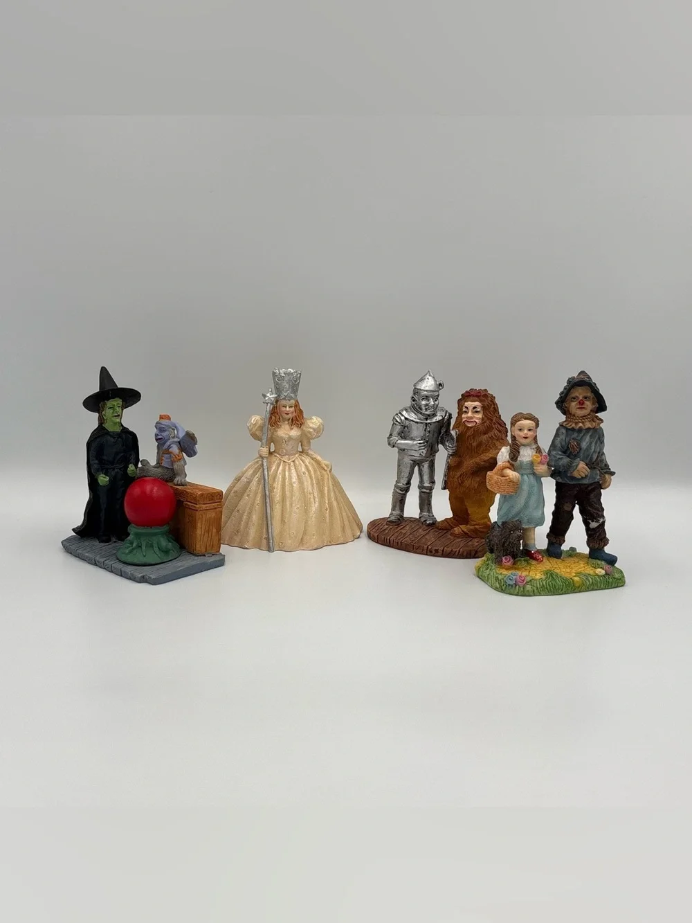 Wizard Of Oz Dorthy Scarecrow Toto Glinda Tin Man Lion Wicked Witch Toy Lot